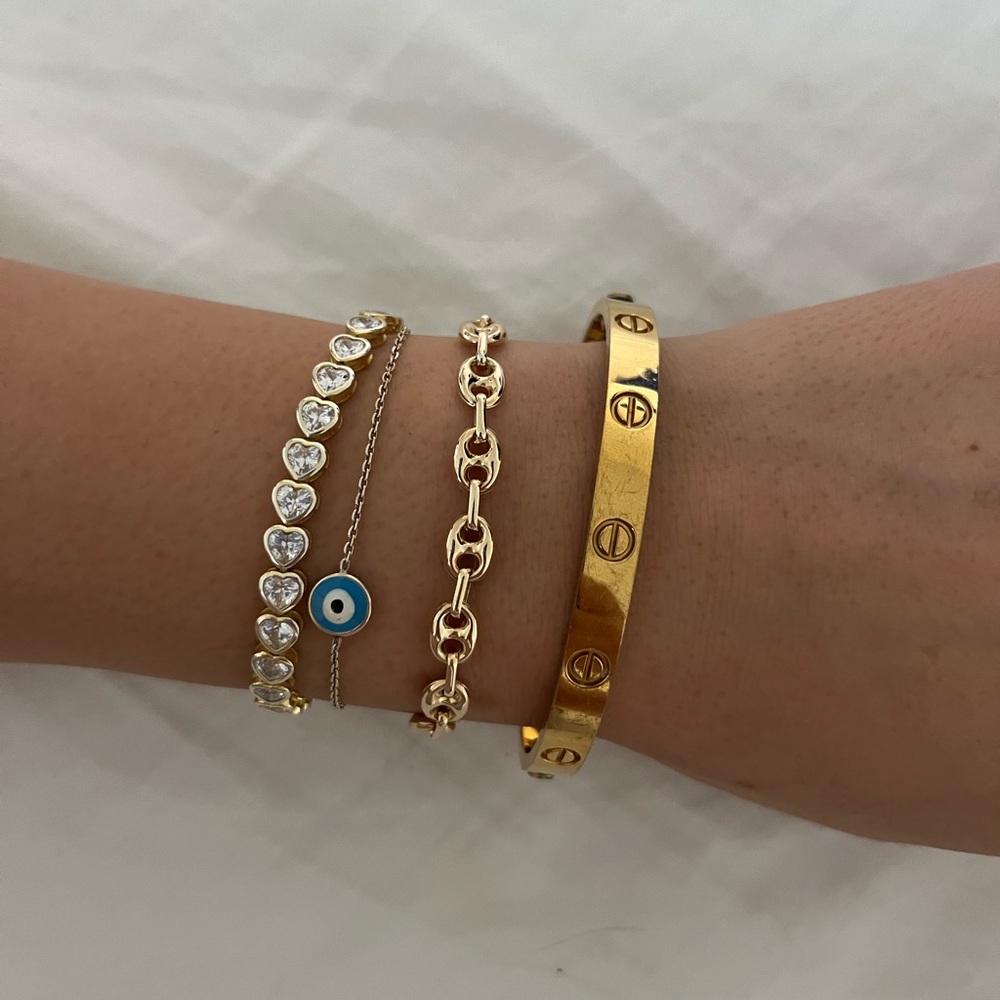 Vintage love Bracelet with screw